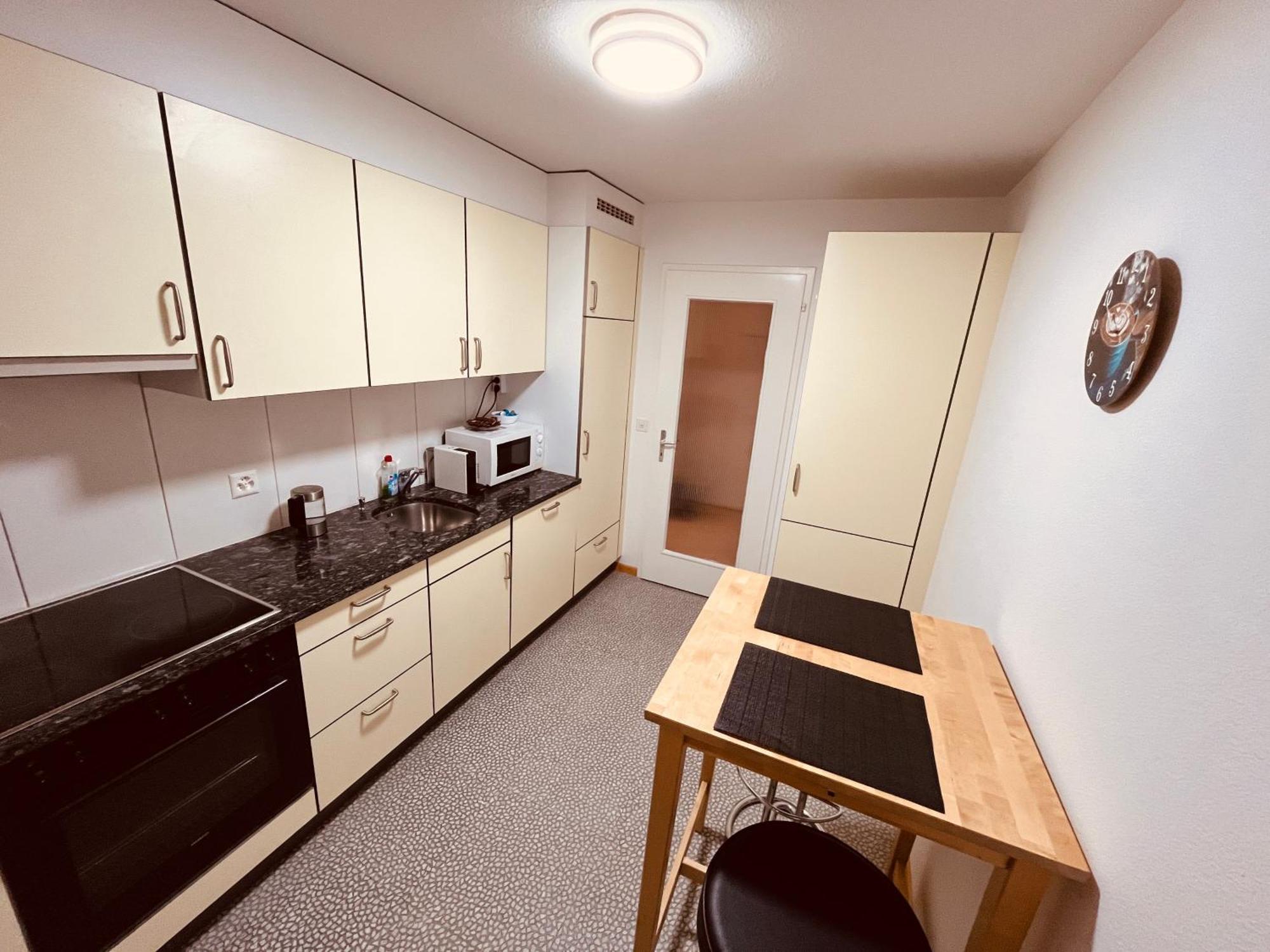 3-Room Apartment For Business Travelers & Families, Free Wifi & Tv With 70 Countries, Dazn, Sky, Netflix & Disney Wynau Eksteriør bilde